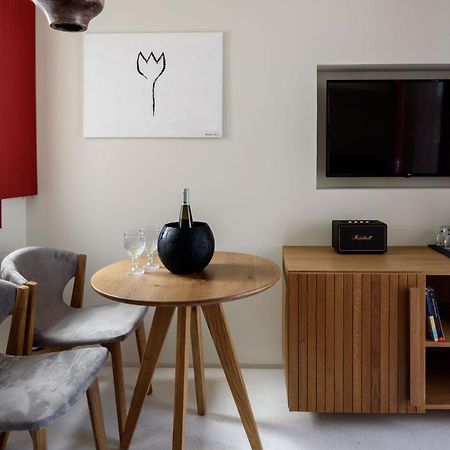 Potnia Theron Suites Akrotírion Kültér fotó