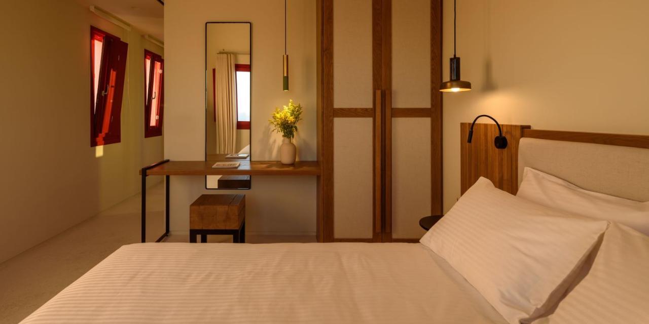 Potnia Theron Suites Akrotírion Kültér fotó